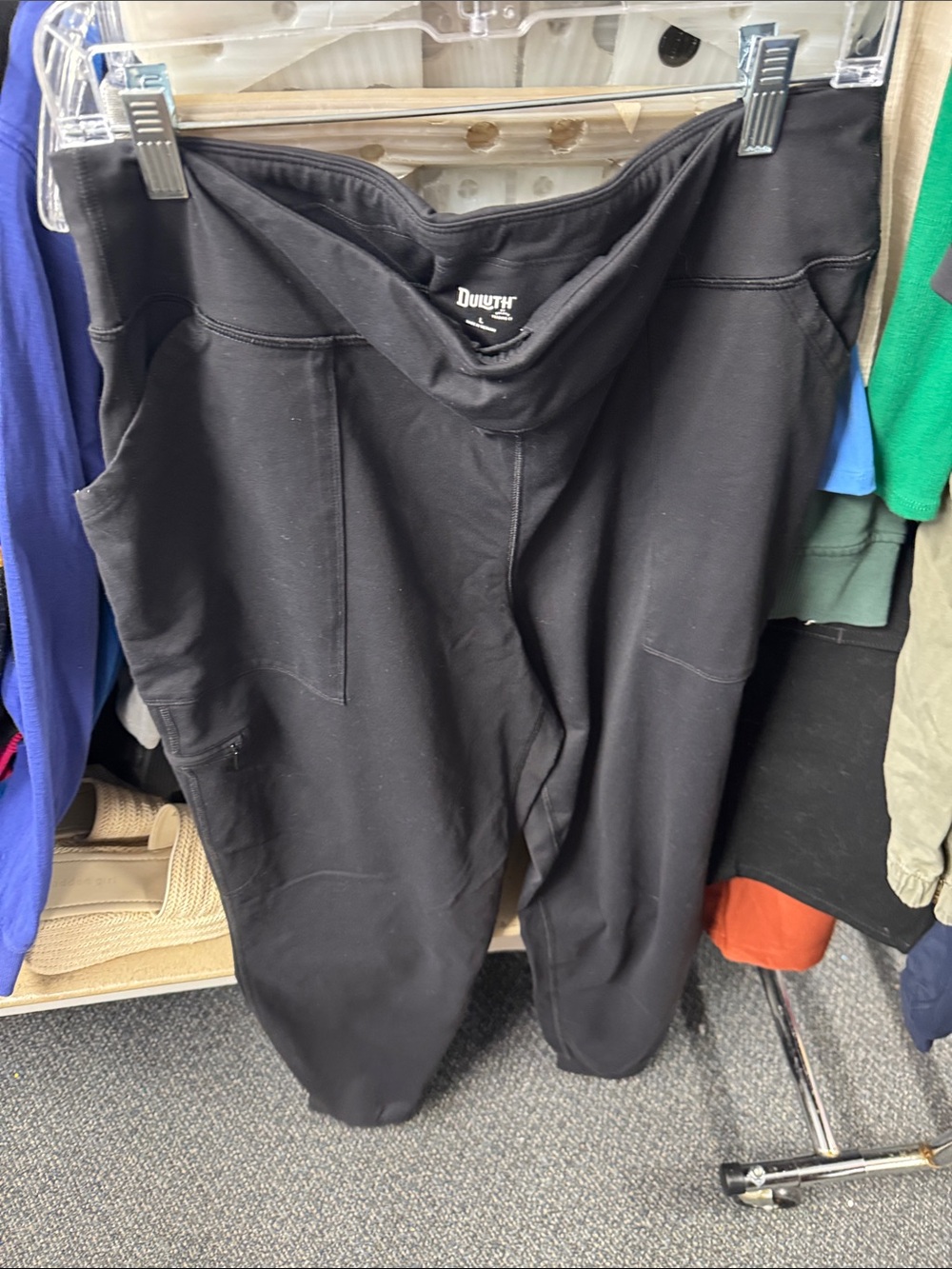 Duluth pants L // 100908